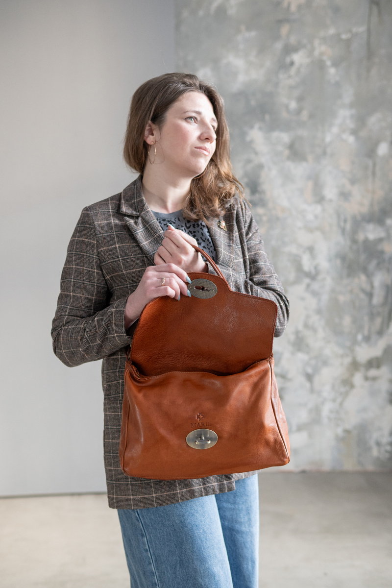 Наплечная сумка MARIE Pelle lavata 6811 (насыщенно-рыжий)