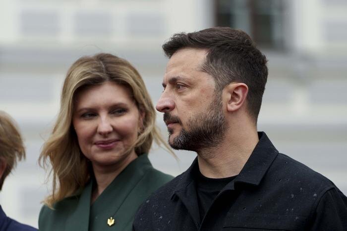 Елена и Владимир Зеленские. Обложка © TASS / Zuma