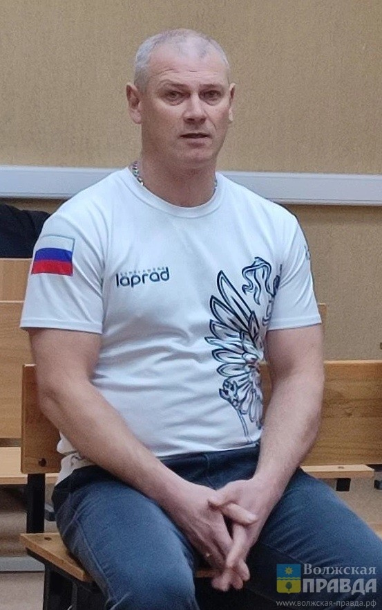 Александр Усенков📷    «Лапы не ломал, глаза не выкалывал»: волжанин, убивший дворнягу, отработает свою вину
