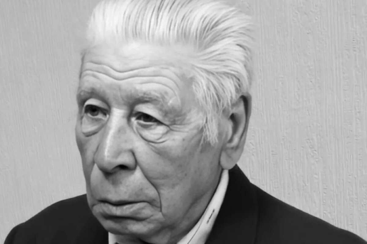    В Саратове на 101-м году жизни умер участник ВОВ Григорий Тихонов