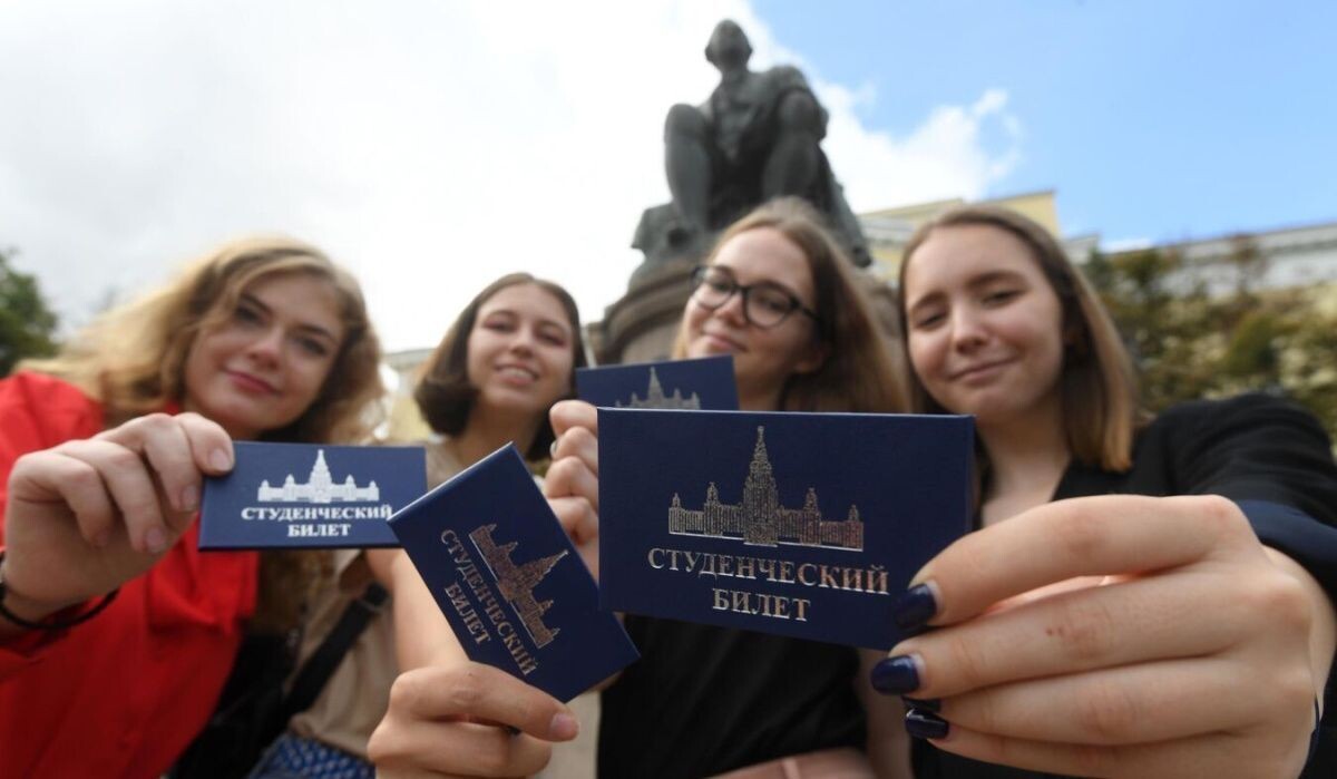     Студенты. Источник: © РИА Новости Автор фото: Кирилл Каллиников