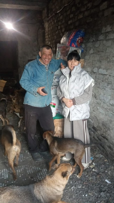 Сергей вместе с мной в приюте