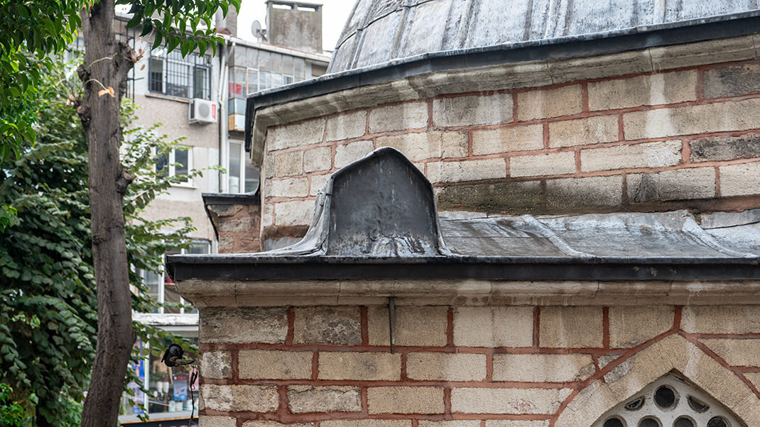 Гроб на крыше