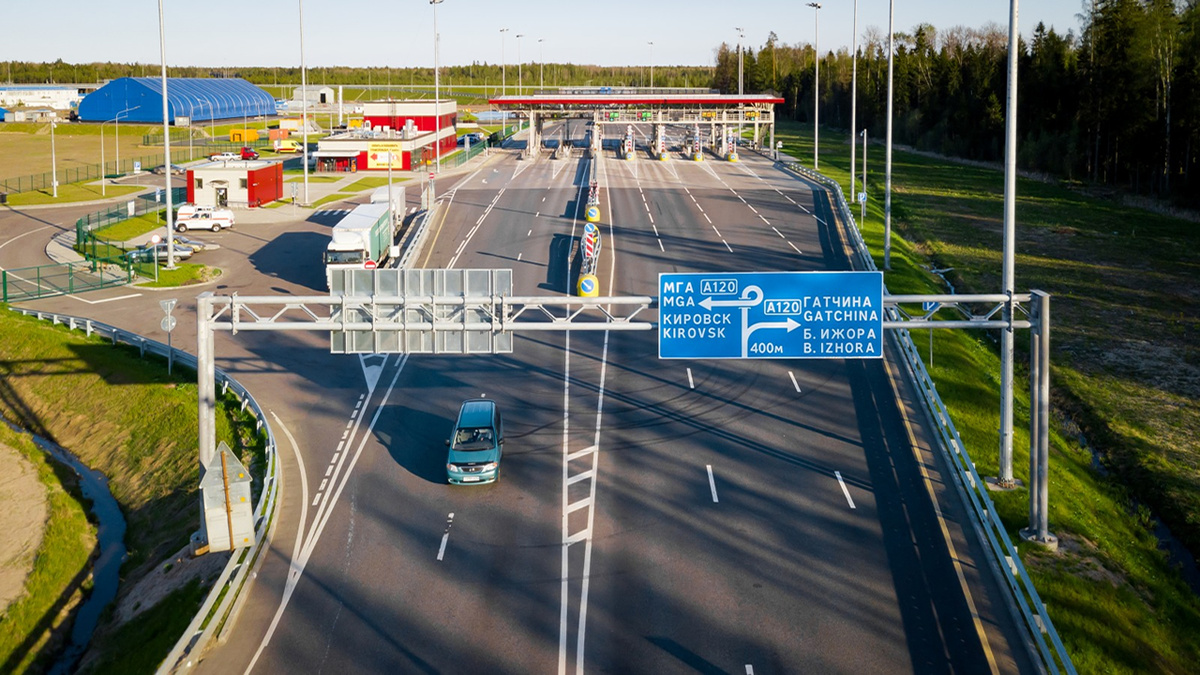 От двора до трассы — за деньги: к чему ведёт платный проезд для всех