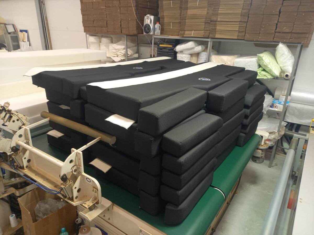 Отгрузка партии из 10 матрасов СПАЛБЕР Комфорт SCANIA R5 для ТК из Москвы. Фото Спалбер_3.