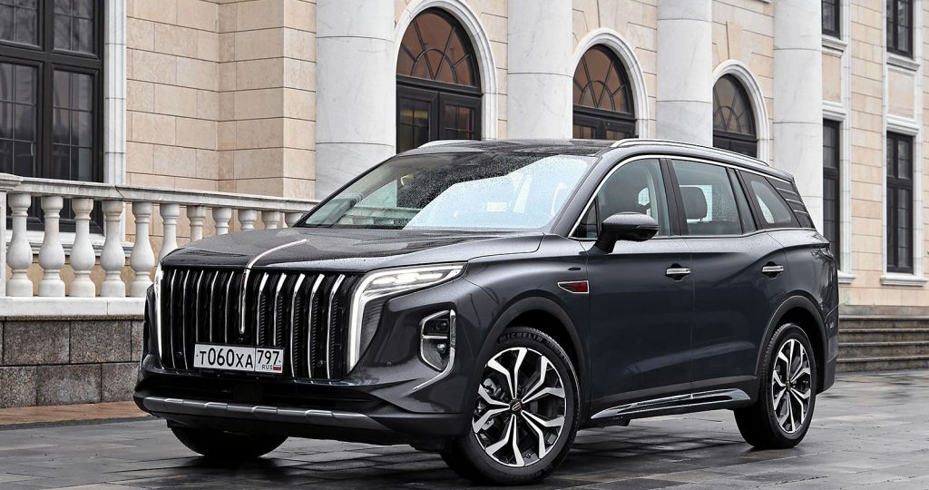 Водопад Чишуй и изящные карнизы: мое мнение о большом кроссовере Hongqi HS7