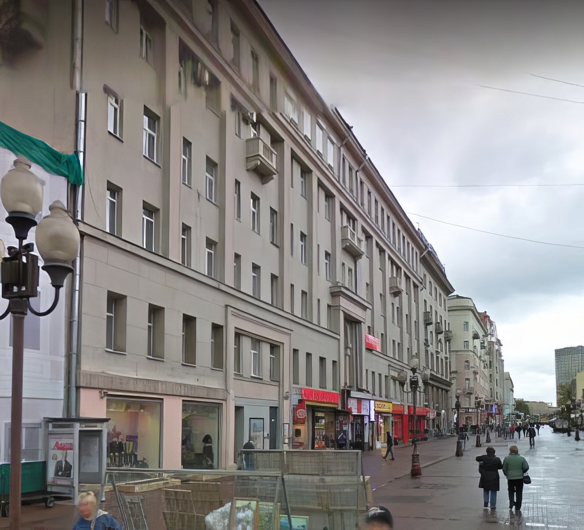 Дом Б. Окуджавы, Арбат, 43. Место, где стояда церковь Николы в Плотниках