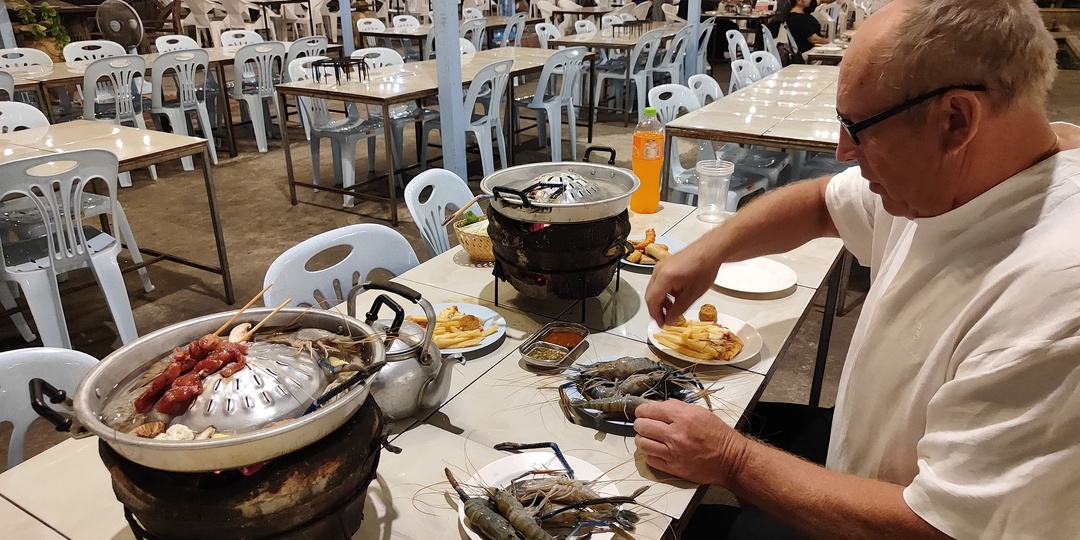 Дневник зимовки на острове Чанг. День37: буфет морепродуктов по-тайски. Как это организовано и сколько стоит