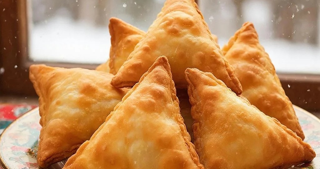 Домашняя самса с мясом: хрустящая и сочная