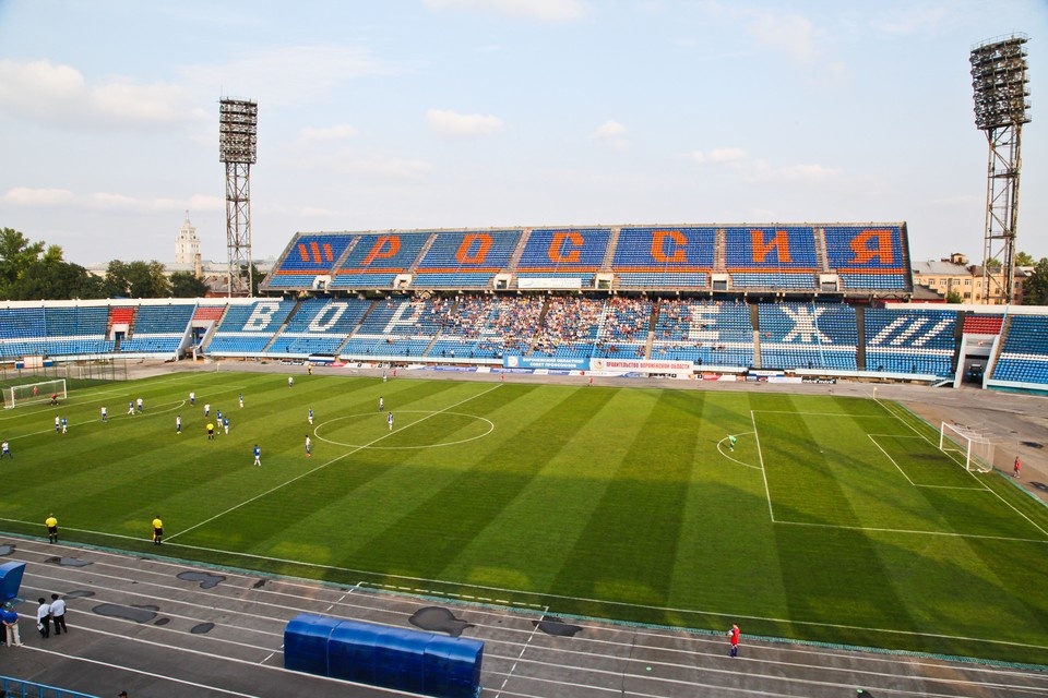    Денис решил связать свою жизнь со спортом и пошел по стопам знаменитого отца Кристина БРАЖНИКОВА