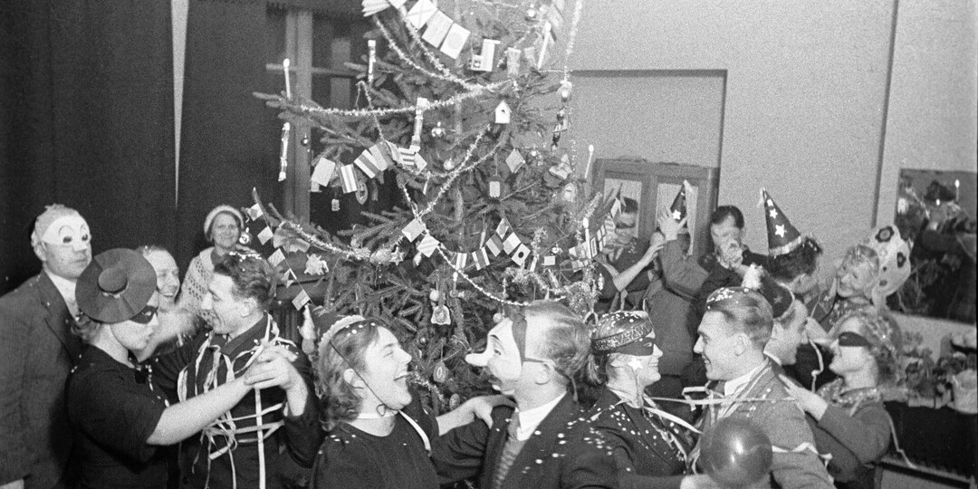 Новогодний корпоратив по старинке. Юмористический рассказ