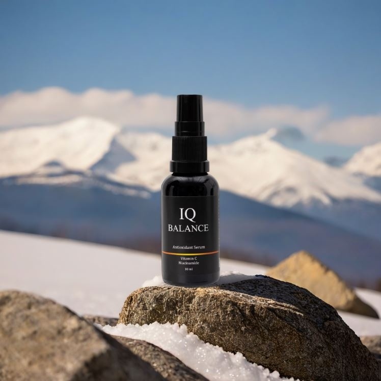 Увлажняющая сыворотка IQ BALANCE для лица с витамином С ниацинамидом и гиалуроновой кислотой. OZON: арт. 1723414889 WB: арт. 291381788