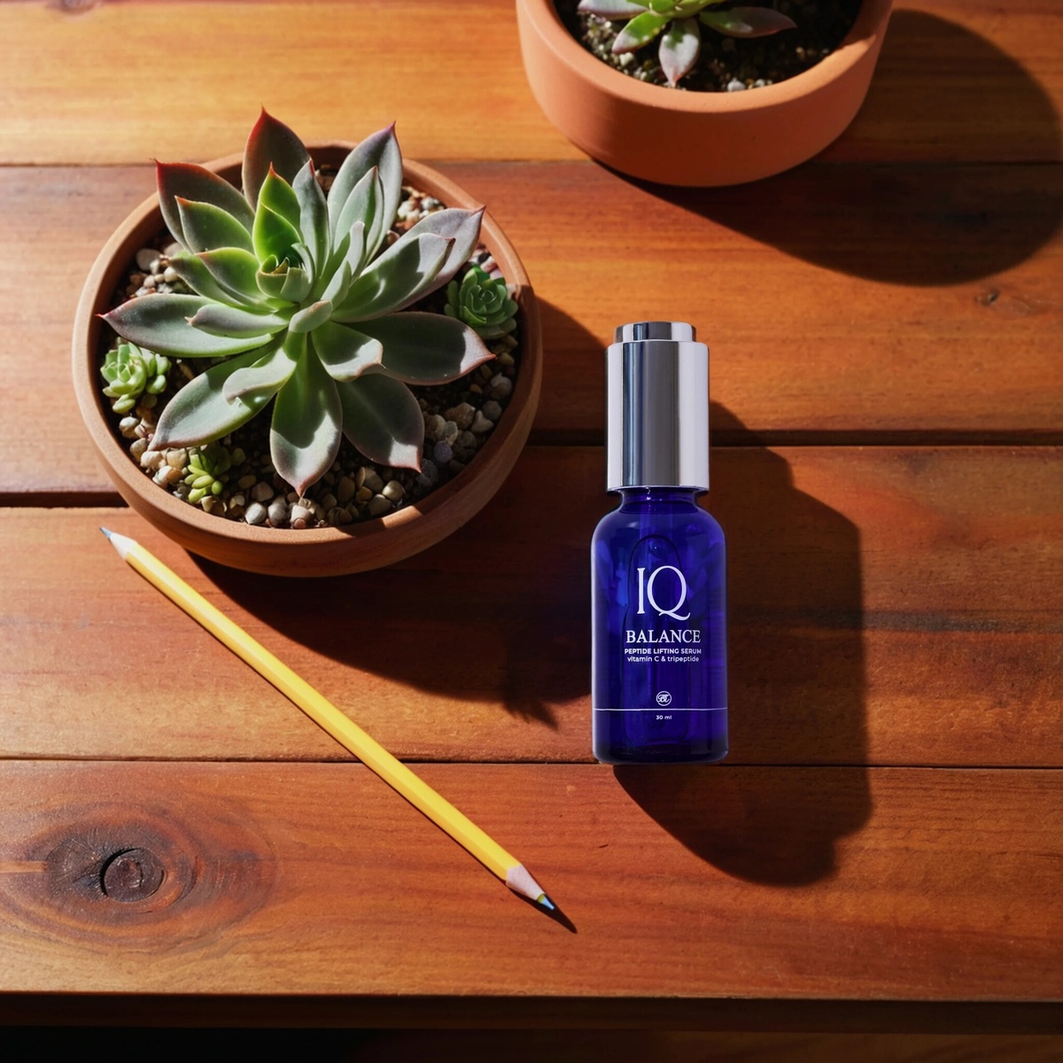 Антивозрастная сыворотка для лица IQ BALANCE с пептидами и витамином С. OZON: арт. 1856657269 WB: арт. 332769675