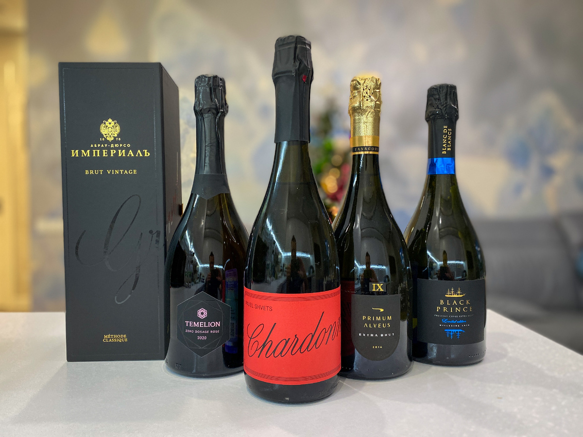 Дорогие российские игристые вина. Средняя цена бутылки на фото: 5 000 рублей 