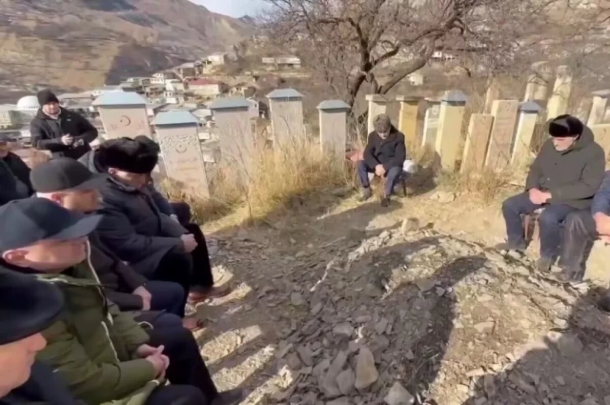    С погибшими при доставке гумпомощи в зону СВО простились в Дагестане