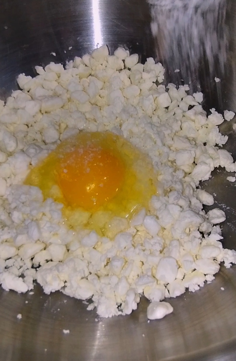 Яицо, соль, сода