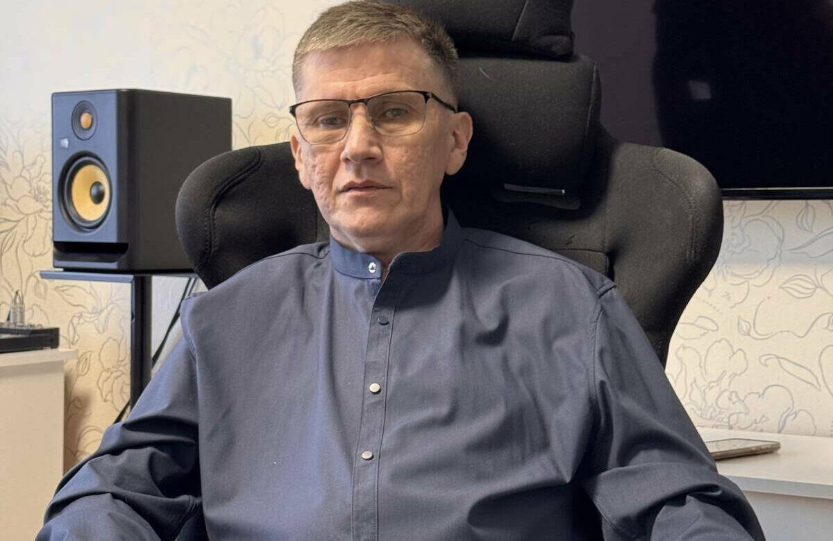 Даниф Шарафутдинов: «Чего только не приходилось слышать с тех пор, как стал певцом. Говорили, что я запойный пьяница, что я наркоман, кучу жен поменял… Со временем привык не обращать на это внимания»Фото: © Алина Айдарова / «Татар-информ»