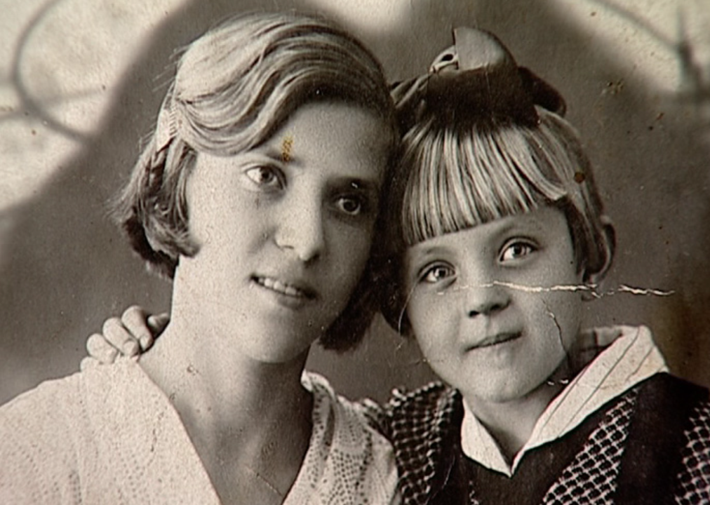 Зинаида с мамой