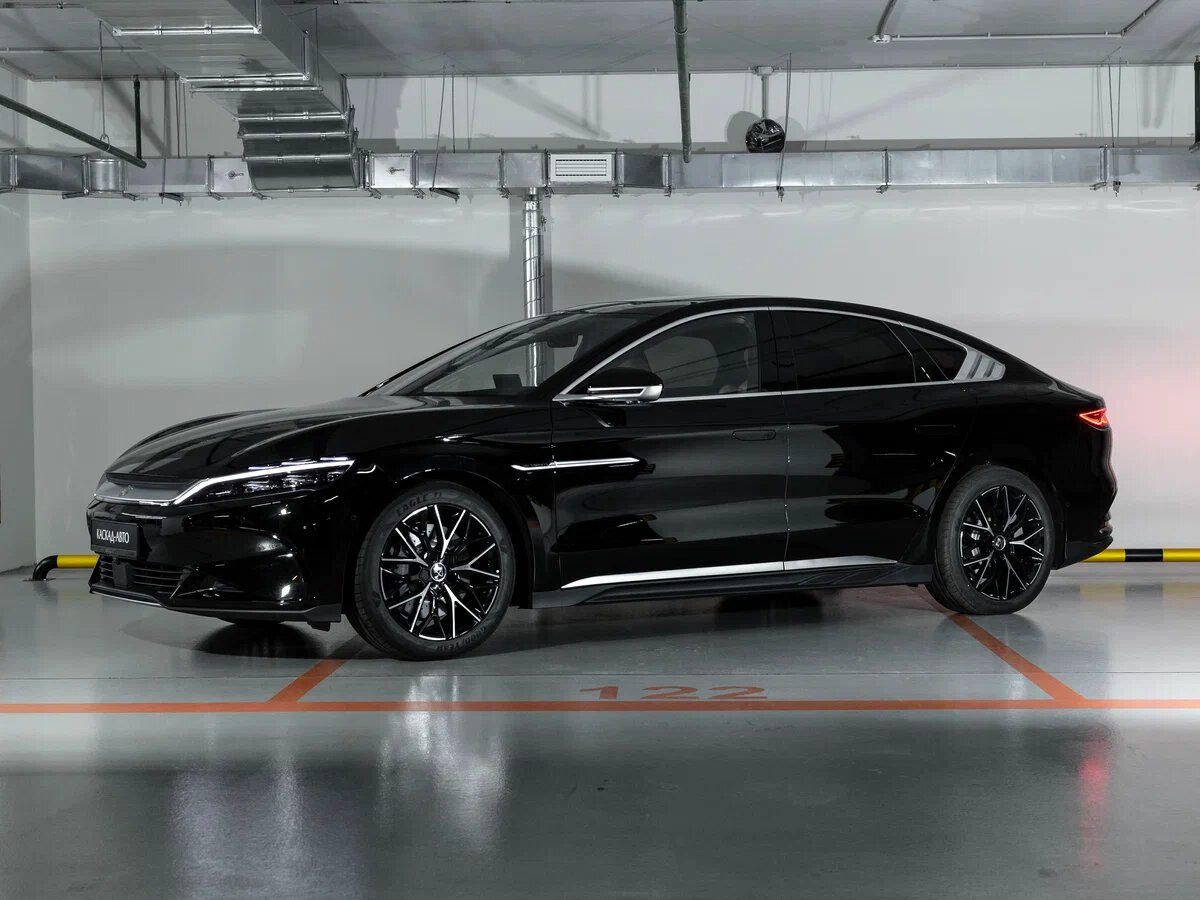 Рейсталинговая верси BYD Han - полностью электрическая модель