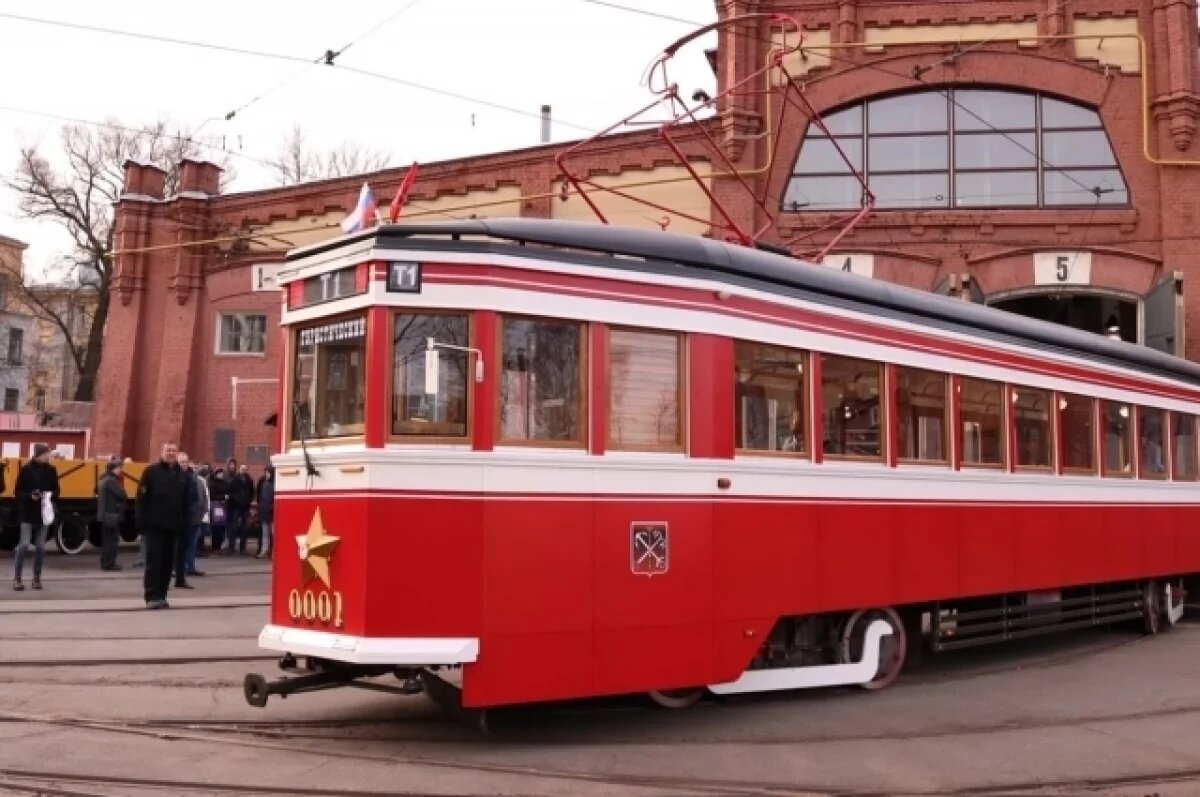    Петербург стал вторым в России по притоку иностранных туристов