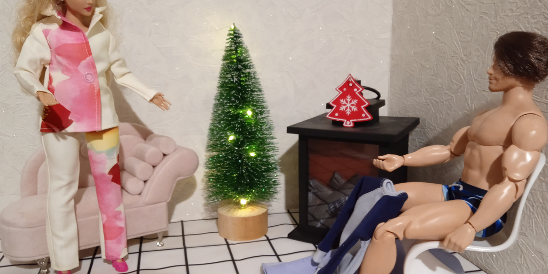 Загляните к Милане и Джонни. Они собираются на Новый год к Аделии