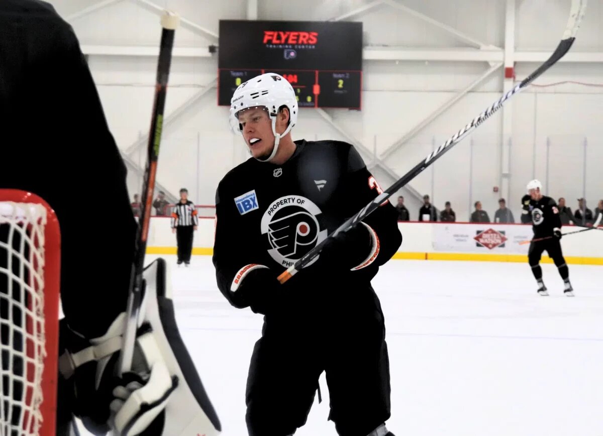     Broad Street Hockey: Мичков остаётся центром внимания, но терпение Токкета на исходе