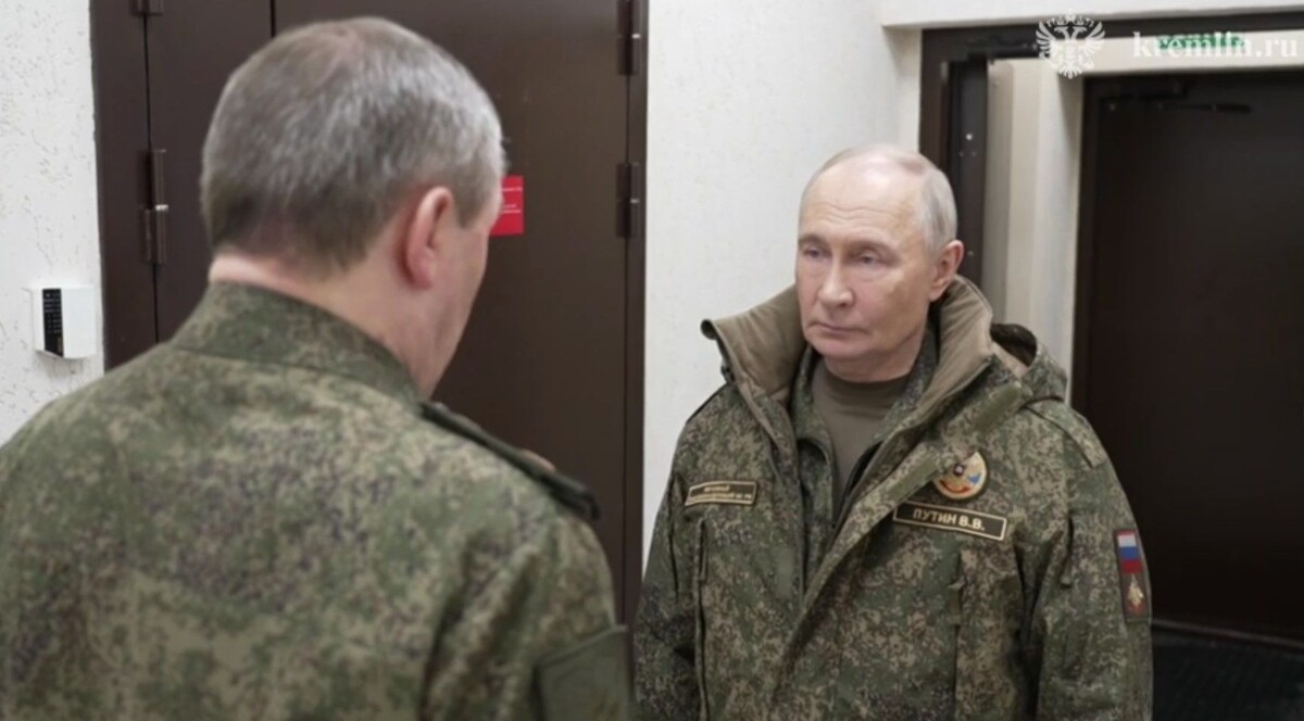     / Источник: Кадр из видео