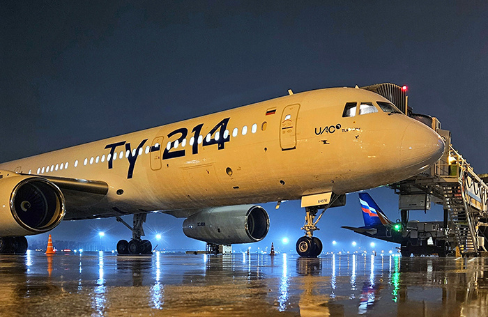    Самолет Ту-214.пресс-служба аэропорта Сочи/ТАСС