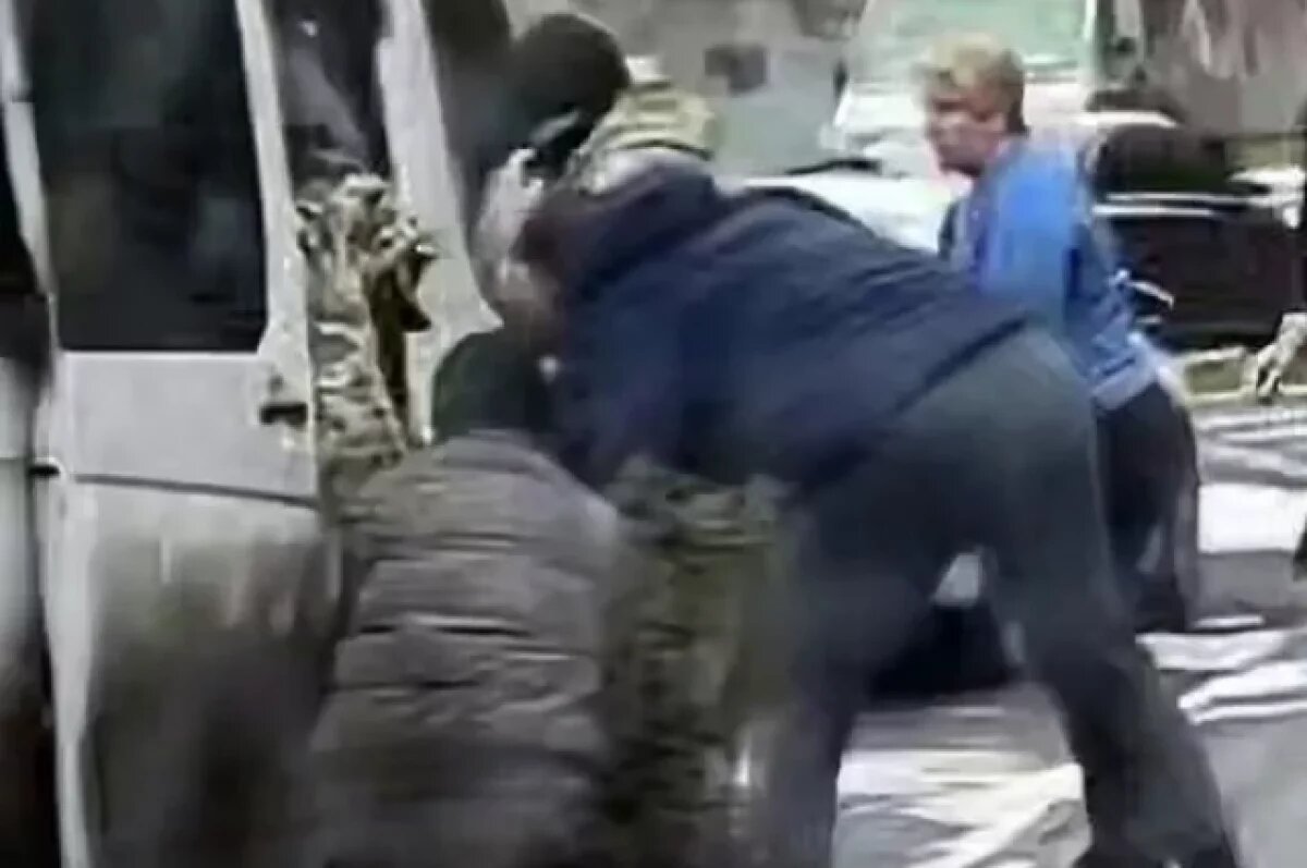    В Одессе прохожие отбили у ТЦК раненого мужчину