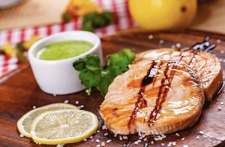 Блюда с рыбой, безусловно, является частью Новогоднего стола. Но также они должны быть и частью регулярно в рациона. 