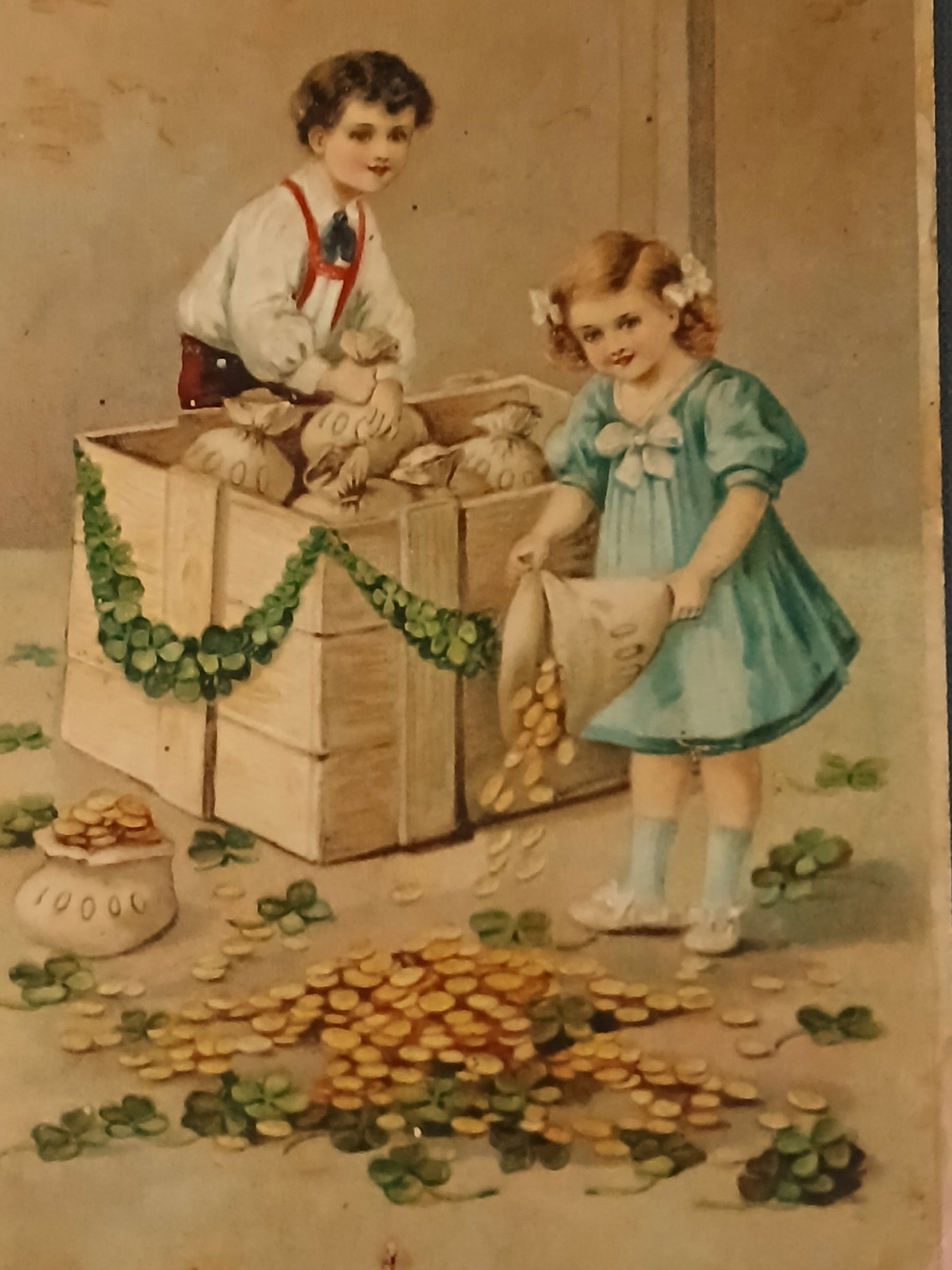 Фото автора статьи с коллекции открыток В,Головизнина.