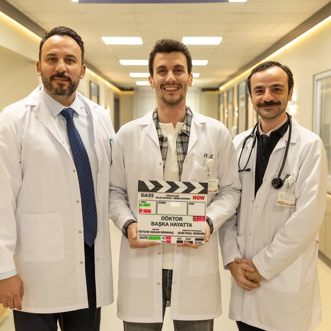 актерский состав "Доктор в другой жизни"