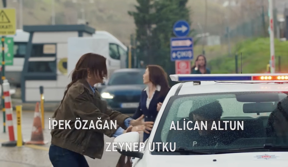 Кадр из сериала «Мошенники»