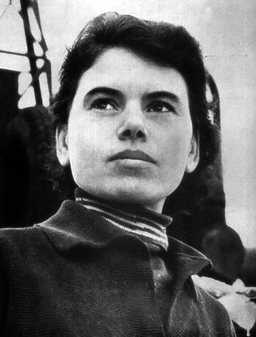 Крановщица Зинаида Фрунзе, депутат Верховного Совета МССР