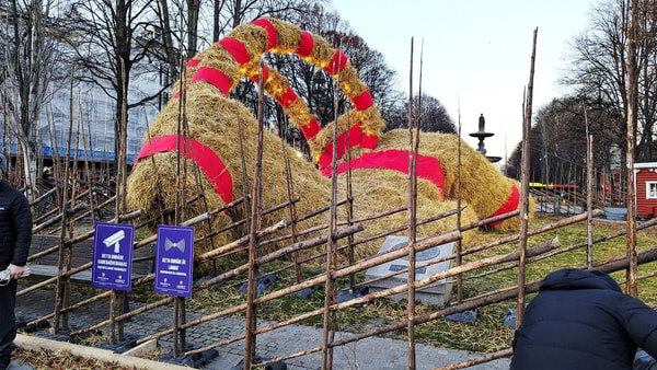    Шторм Йоханнес перевернул главный символ шведского Рождества
