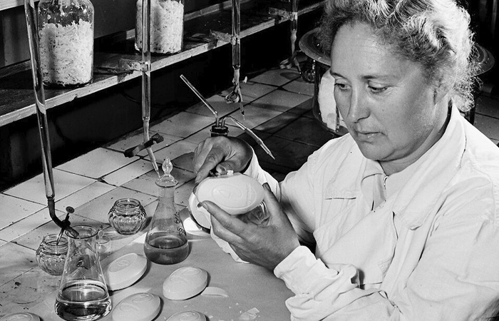 Крем содержал натуральные масла и экстракты лекарственных растений.