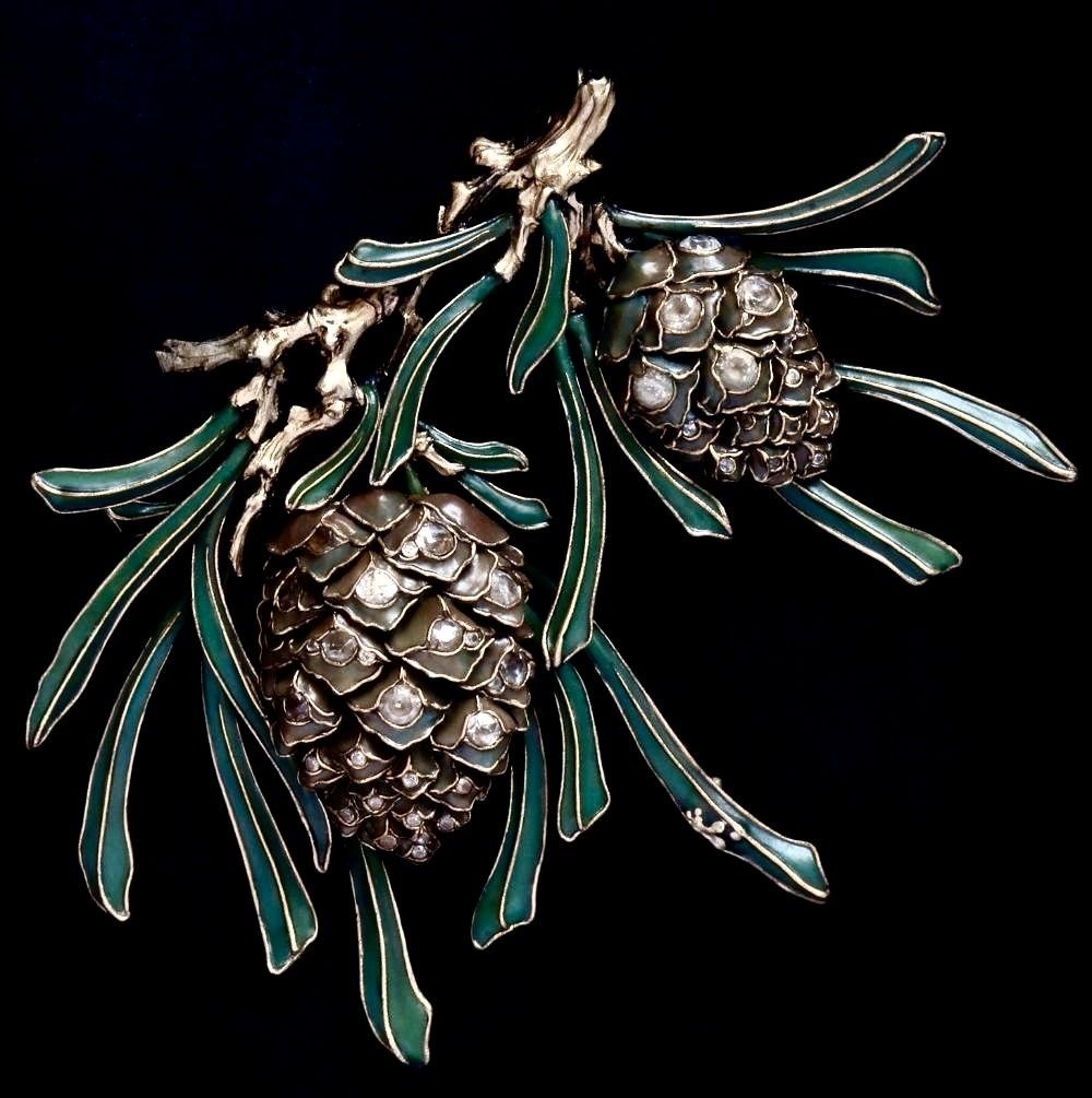 1. Новогодние вещицы и обложки журналов. Иллюстрации из открытых источников, коллажи авторские.