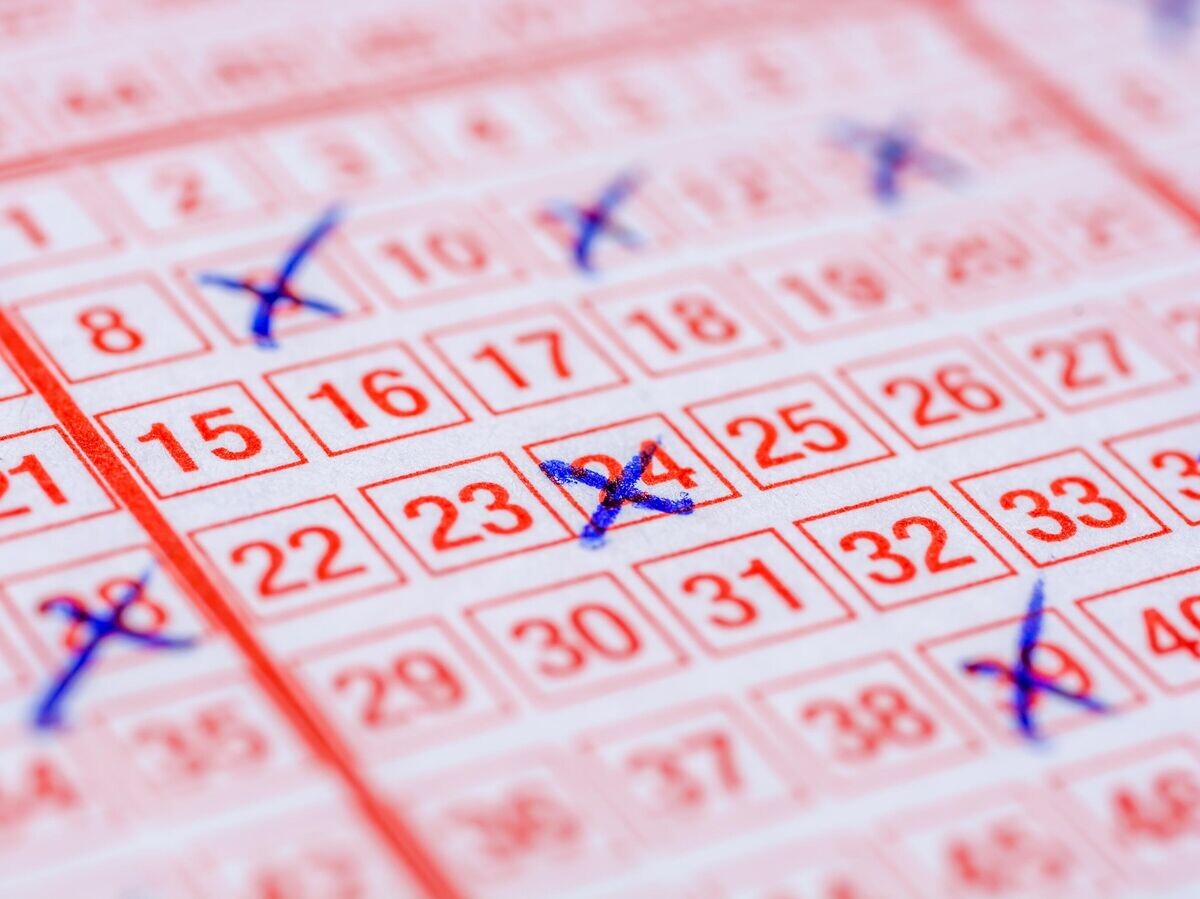    Лотерейный билет | © iStock.com / Ralf Geithe