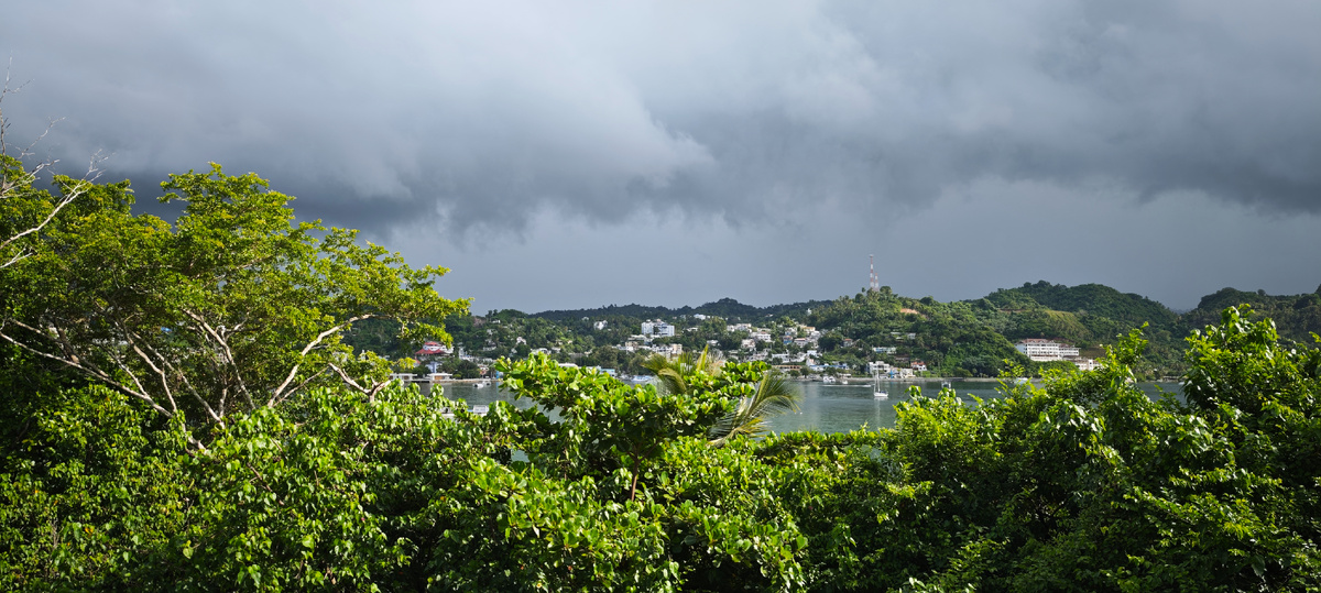 Вид на Саману с моста