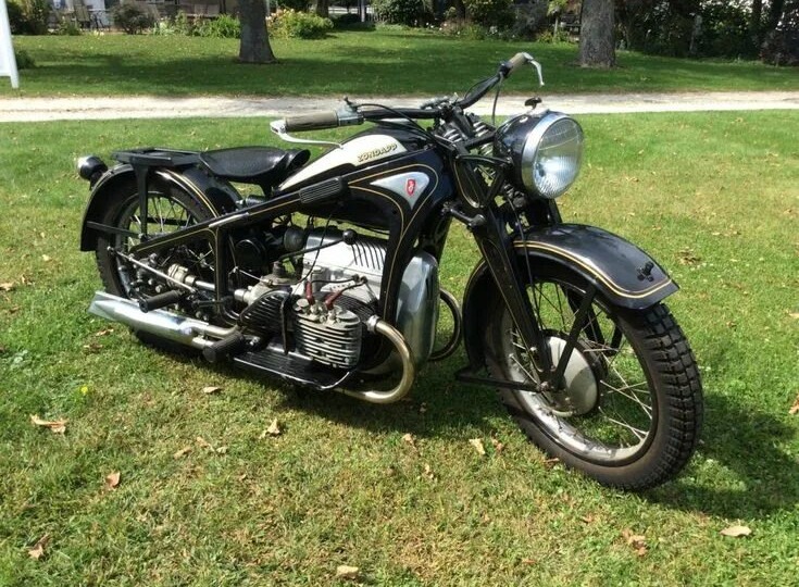 МОТОЦИКЛ ZUNDAPP K-800 (ГЕРМАНИЯ).