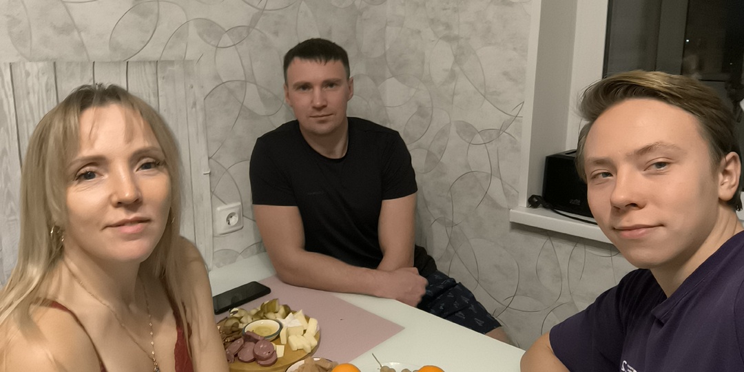 Предновогодний лайфстайл. Сын и брат приехали, пакую чемоданы - звтра в путь! 😁