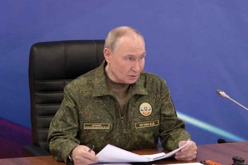    Путин: российским командирам есть чем порадовать россиян. Фото: kremlin.ru.