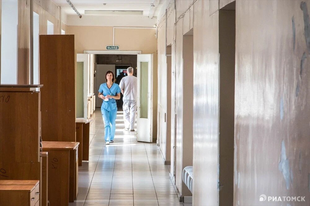      Коридор областной клинической больницы, © РИА Томск. Олег Асратян