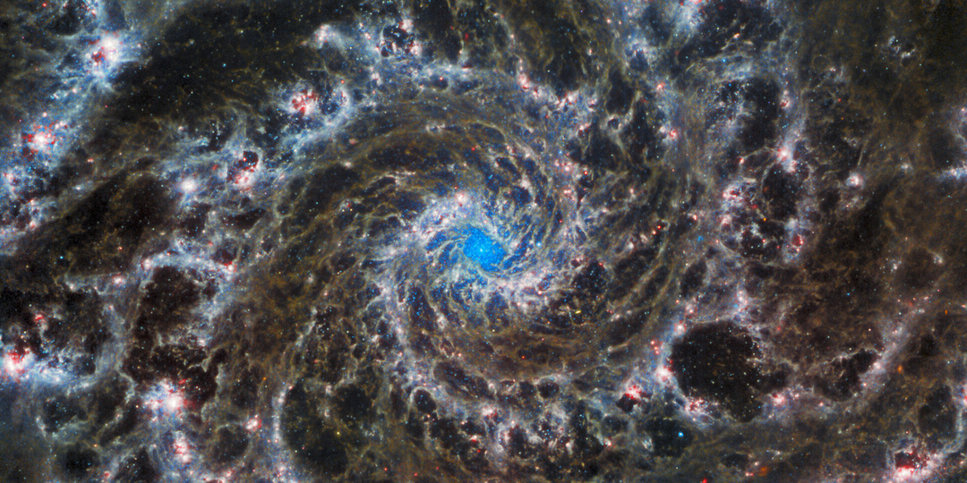 Увидеть край времени и будущее Солнца. Самые поразительные снимки телескопа «Джеймс Уэбб»