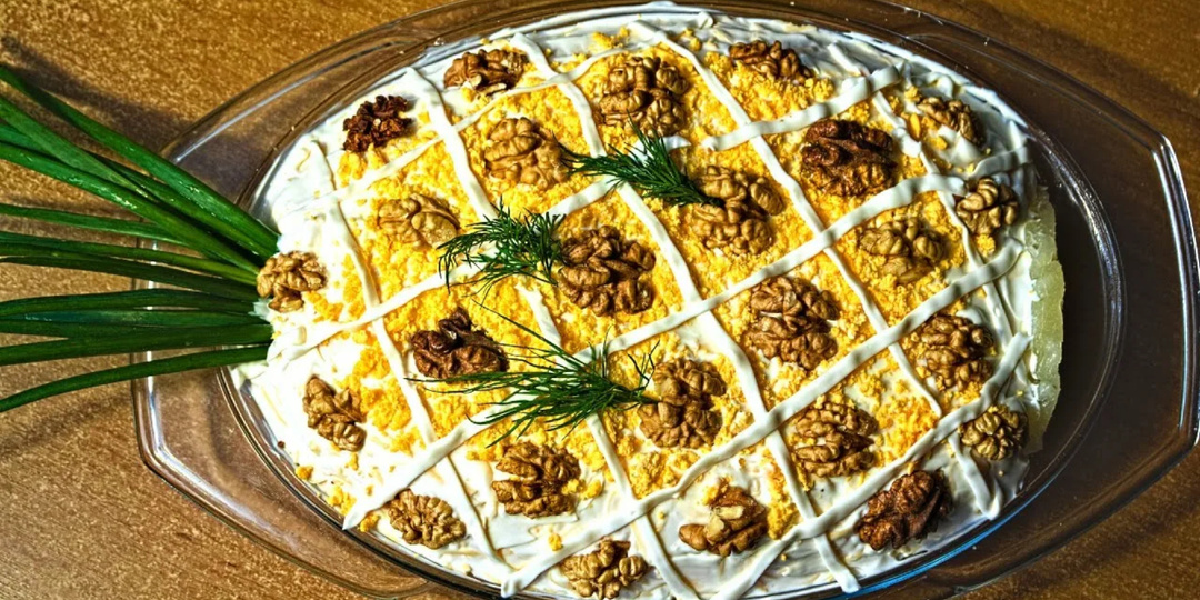 Салат АНАНАС к новому году рецепт