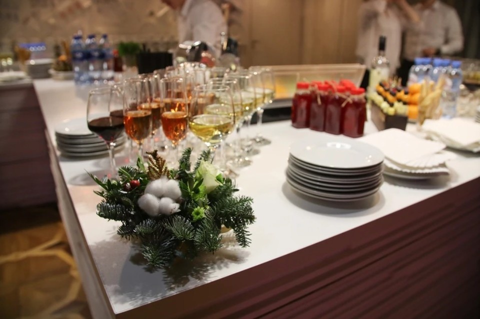    Высокий холестерин незаметно «забивает» сосуды. Василий Вахрин