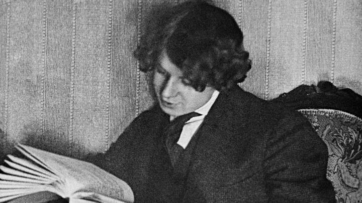  Русский поэт Сергей Александрович Есенин. Репродукция. Точная дата и место съемки не установлены / Фото: Репродукция ТАСС