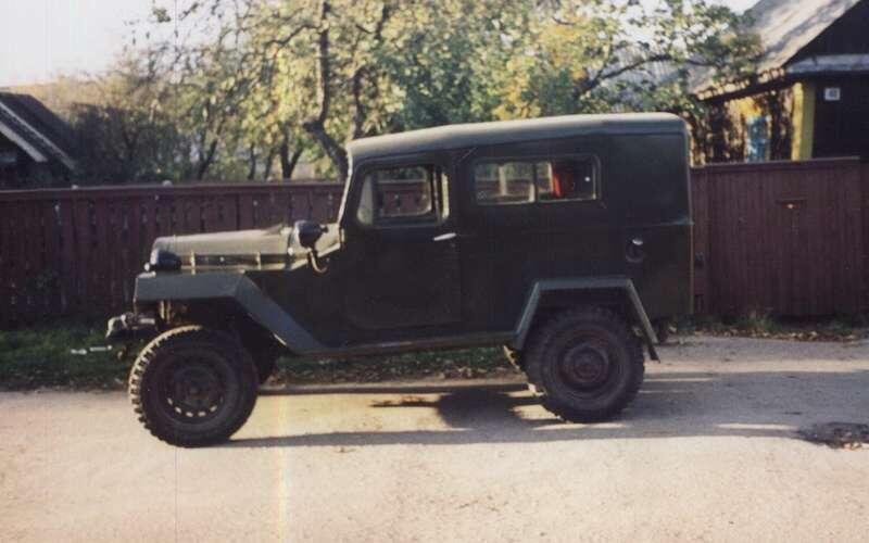    Универсал из ГАЗ-67Б в данном случае получился вполне гармоничный.