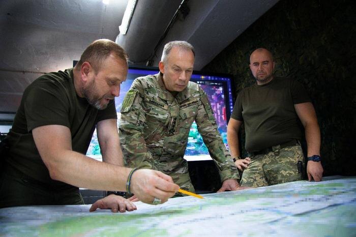 Обложка © СИРСЬКИЙ