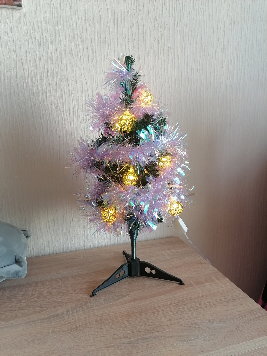 Елка в моей комнате